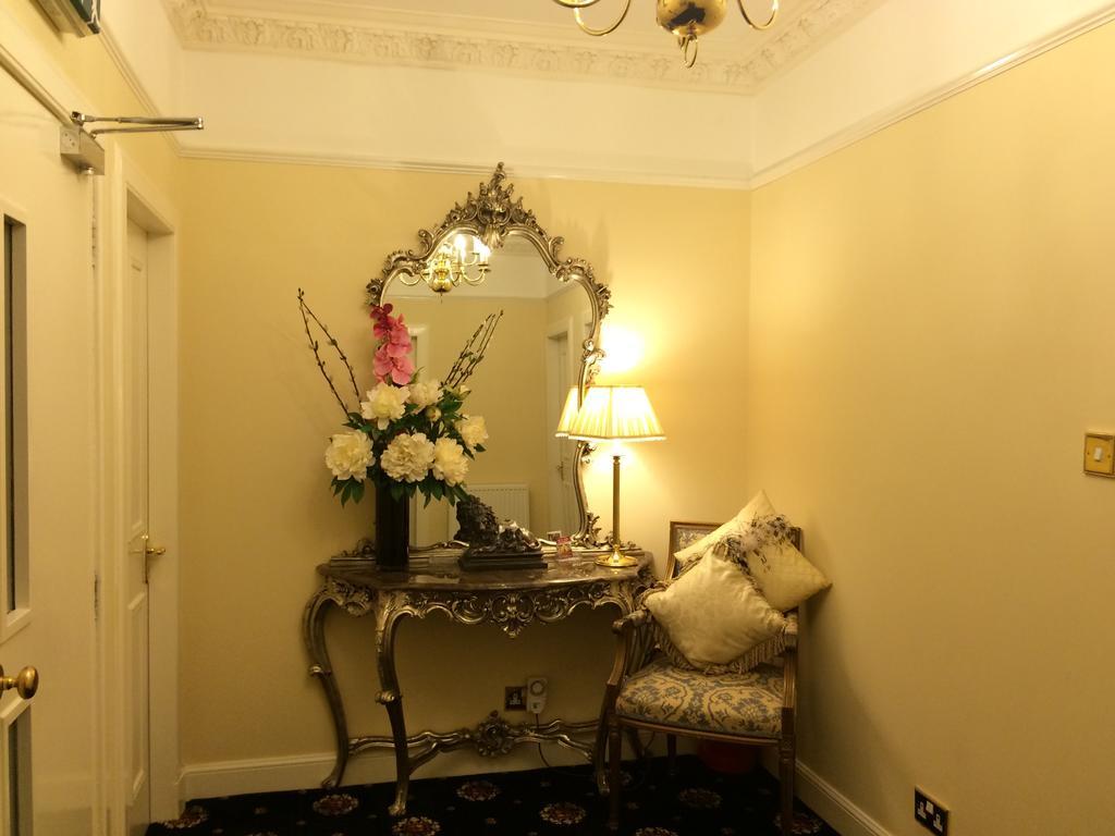 Aaran Lodge Guest House เอดินบะระ ภายนอก รูปภาพ