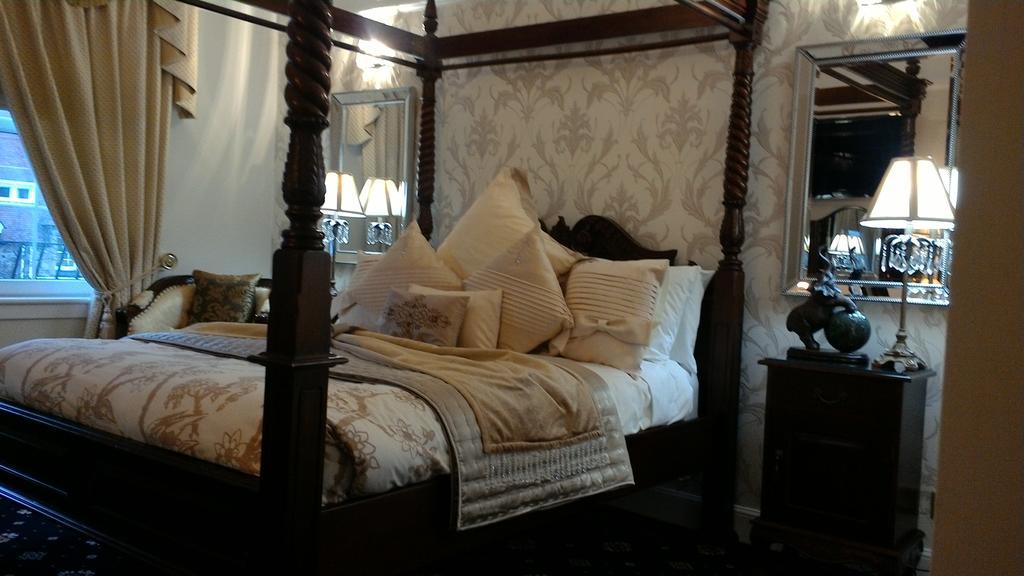 Aaran Lodge Guest House เอดินบะระ ภายนอก รูปภาพ